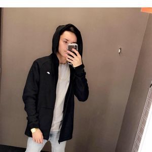 Meet your Posher, Deyton